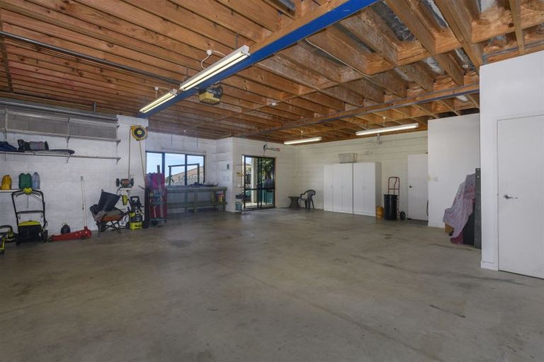 Photo of property in 25 Aurora Avenue, Welcome Bay, Tauranga, 3112