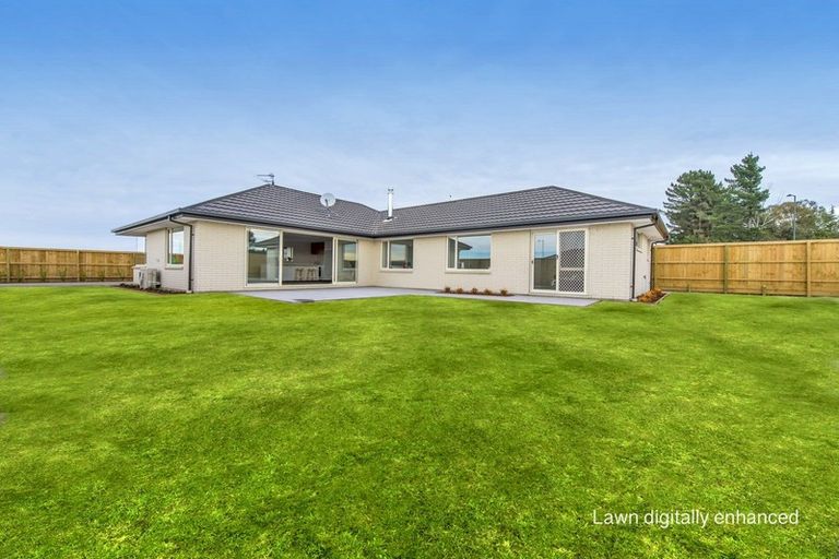 Photo of property in 58 Sandhurst Drive, Papamoa Beach, Papamoa, 3118