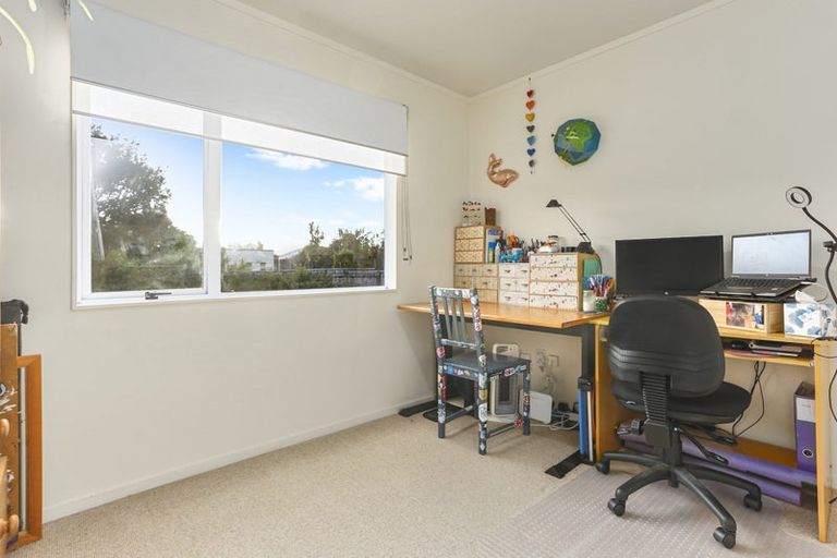 Photo of property in 54 Shaw Road, Oratia, Auckland, 0604
