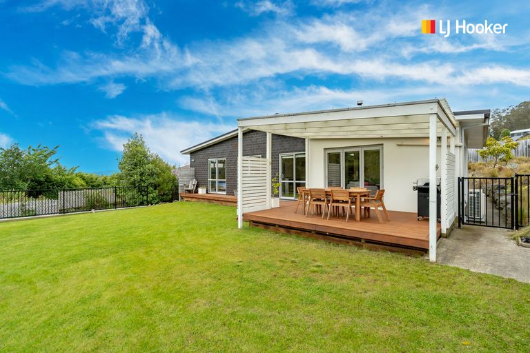 Photo of property in 25 Sretlaw Place, Brockville, Dunedin, 9011