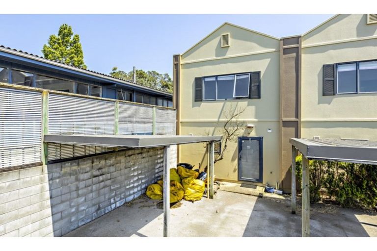 Photo of property in 5v Dryden Place, Mount Wellington, Auckland, 1051