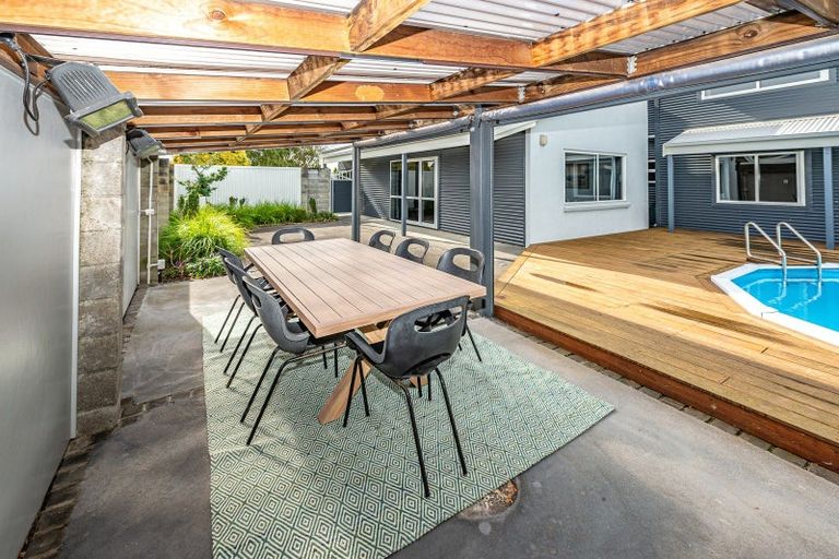 Photo of property in 8 Akepiro Place, Tawhero, Whanganui, 4501