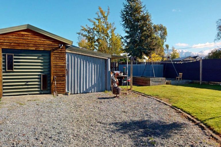 Photo of property in 10 Fraser Crescent, Twizel, 7901