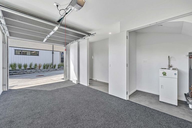 Photo of property in 2/28 Westgate Drive, Westgate, Auckland, 0614