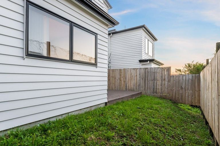 Photo of property in 24b Poinsettia Place, Henderson, Auckland, 0610