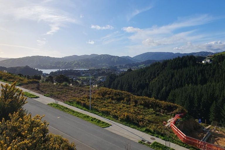 Photo of property in 6 Camber Drive, Whitby, Porirua, 5024