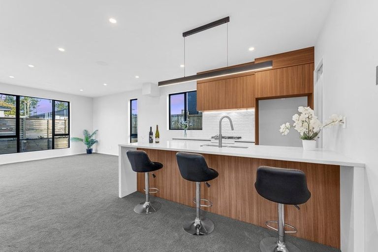 Photo of property in 19 Paihere Street, Huapai, Kumeu, 0810