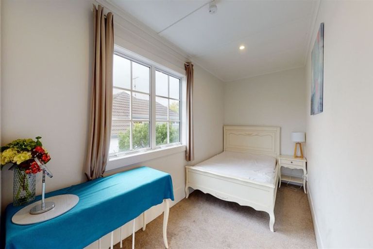 Photo of property in 397 Lake Road, Takapuna, Auckland, 0622