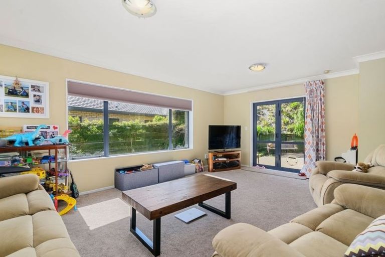 Photo of property in 56a Aquarius Drive, Kawaha Point, Rotorua, 3010