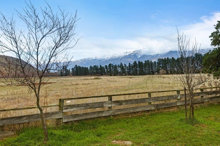 Photo of property in 2182 Tarras-cromwell Road, Tarras, Cromwell, 9383