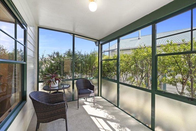 Photo of property in 2/70 Whiteley Street, Moturoa, New Plymouth, 4310