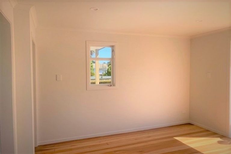 Photo of property in 14 Jenks Street, Foxton, 4814