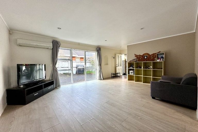 Photo of property in 22 Millstream Drive, Henderson, Auckland, 0610