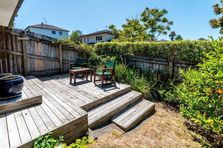 Photo of property in 19a Paparoa Road, Cockle Bay, Auckland, 2014