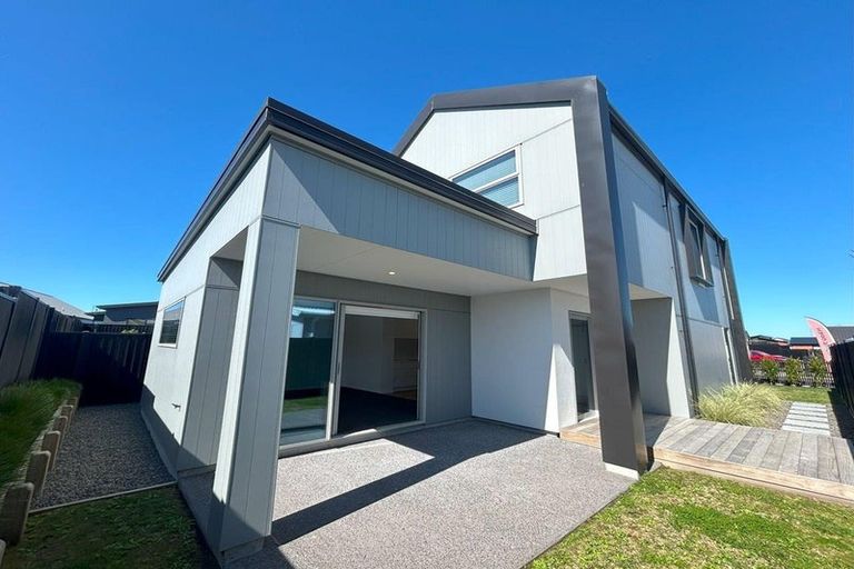 Photo of property in 21 Bill Miller Drive, Papamoa, 3118