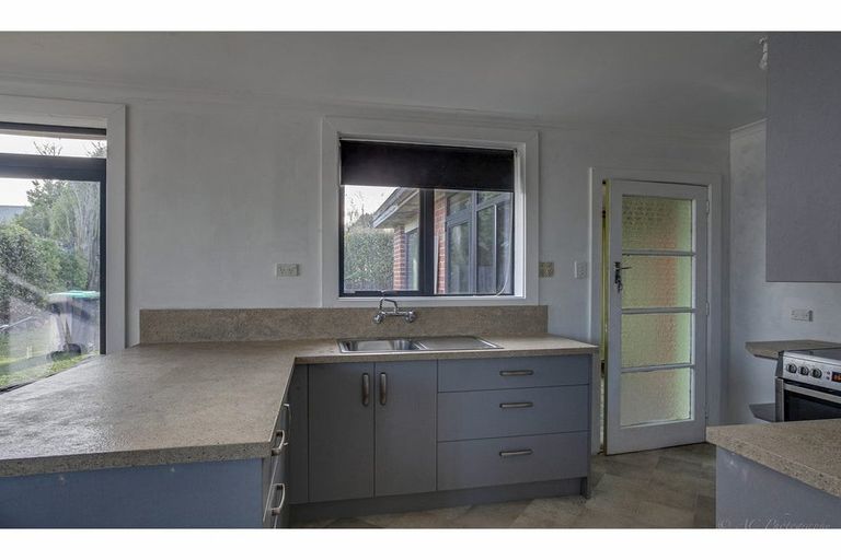 Photo of property in 16 Cambridge Street, Kensington, Timaru, 7910