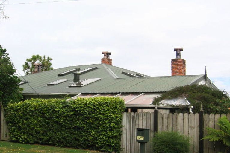 Photo of property in 1 Clark Street, Khandallah, Wellington, 6035