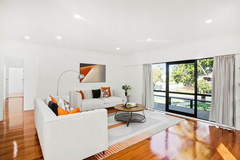 Photo of property in 5 Boys Place, Pakuranga Heights, Auckland, 2010