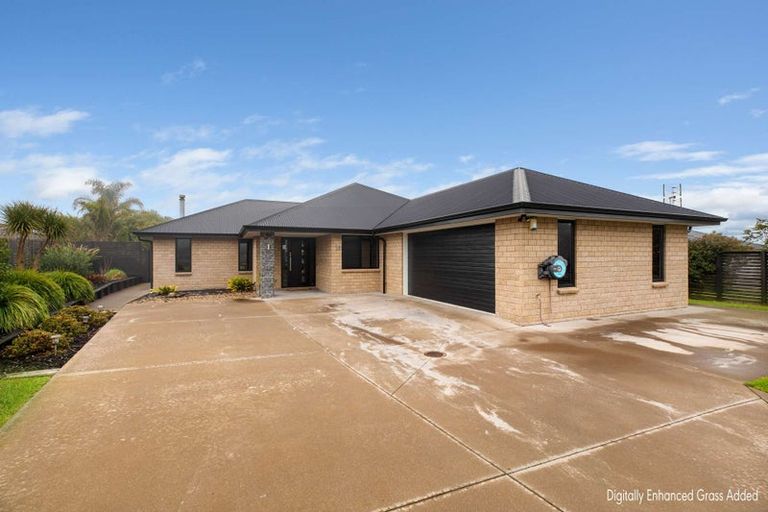 Photo of property in 39 Kendallvale Drive, Waiuku, 2123