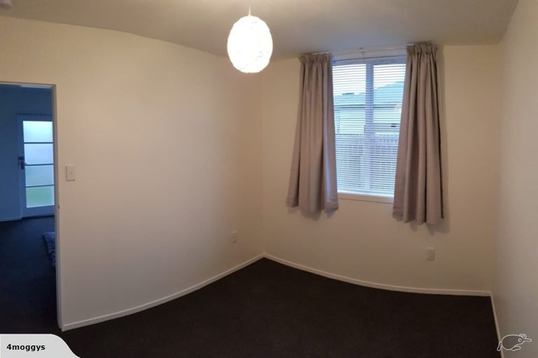 Photo of property in 9/76 Freyberg Street, Lyall Bay, Wellington, 6022