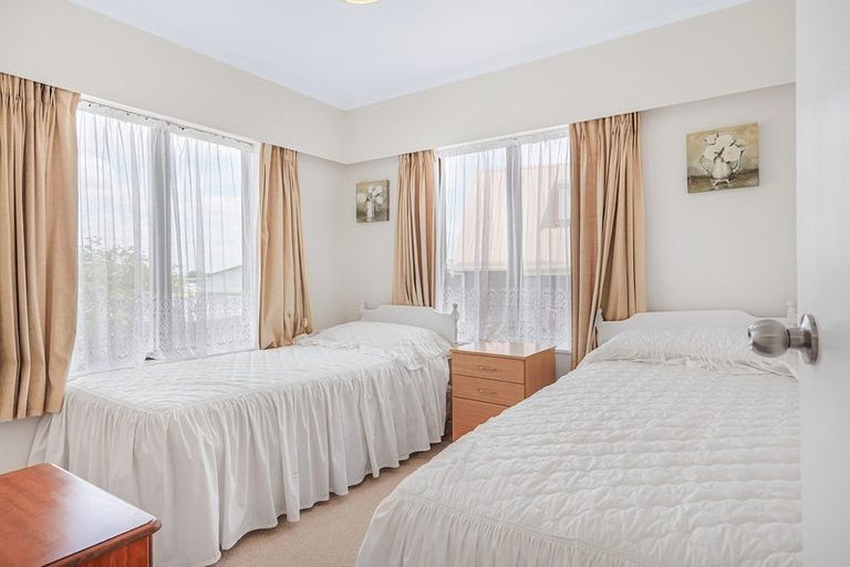 Photo of property in 6 Titoki Place, Pukete, Hamilton, 3200