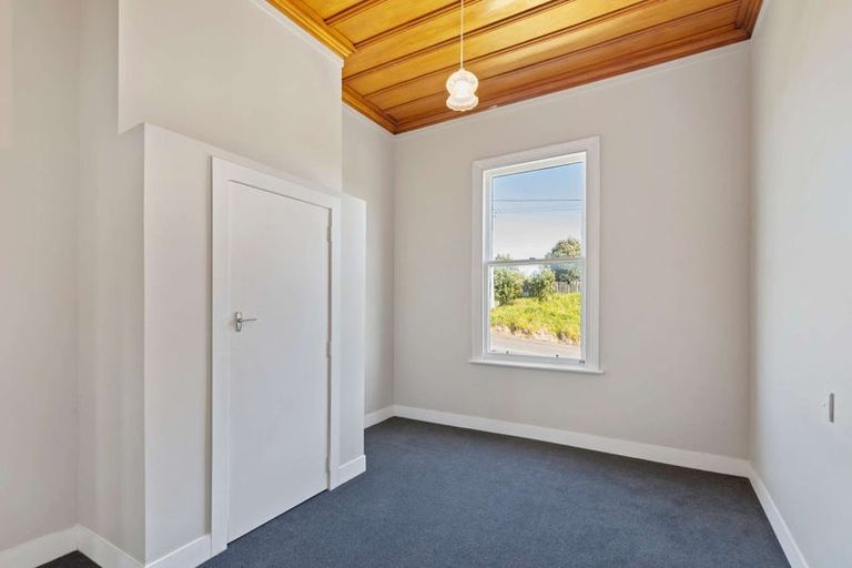 Photo of property in 20 Cambridge Street, Patea, 4520