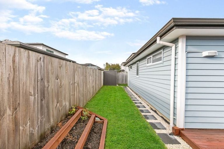 Photo of property in 13 Hihi Avenue, Takanini, 2112