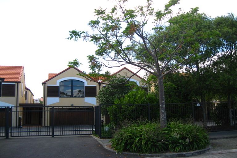 Photo of property in 103 Waterside Crescent, Gulf Harbour, Whangaparaoa, 0930
