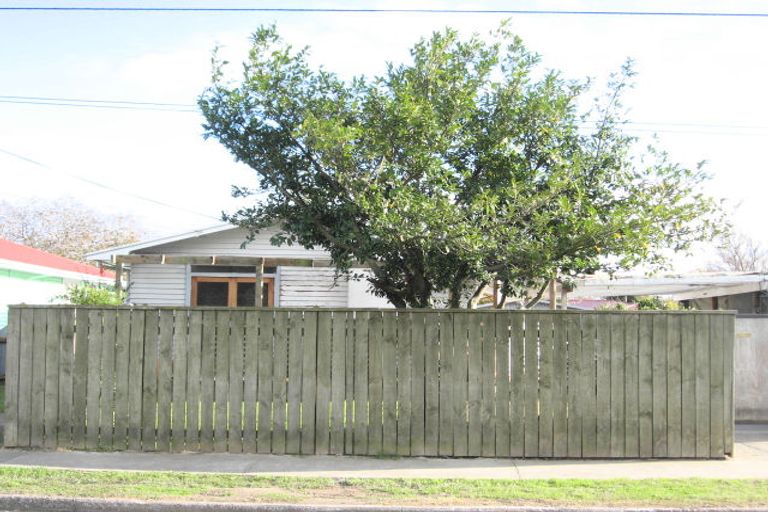 Photo of property in 24 Gilray Avenue, Maraenui, Napier, 4110