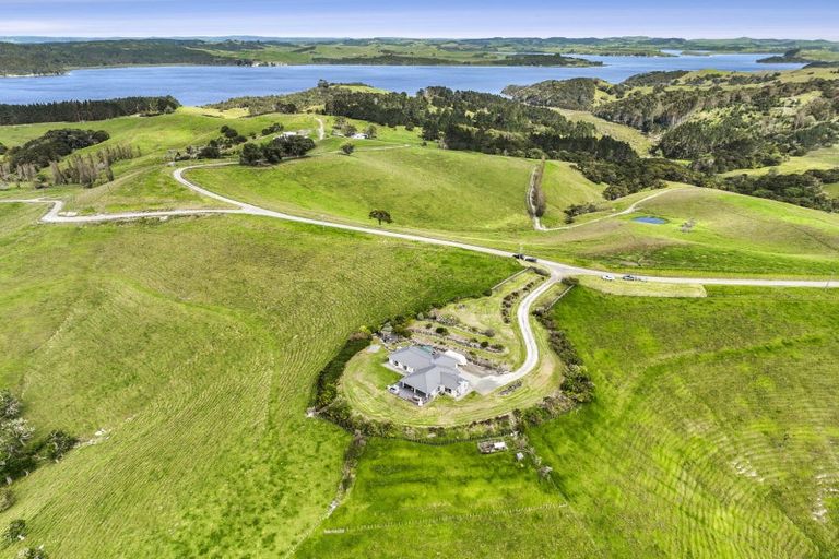 Photo of property in 281 Linton Road, Maungaturoto, 0583