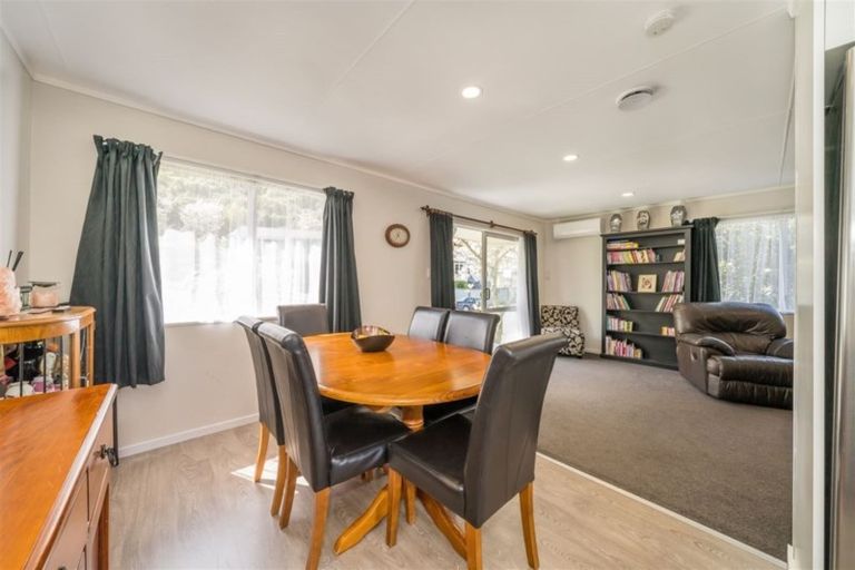 Photo of property in 80 Gillespies Road, Birchville, Upper Hutt, 5018