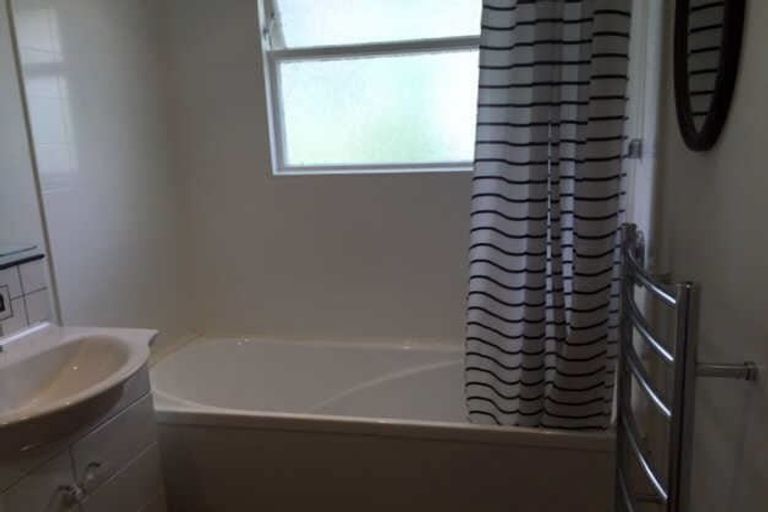 Photo of property in 84 Glandovey Road, Fendalton, Christchurch, 8052