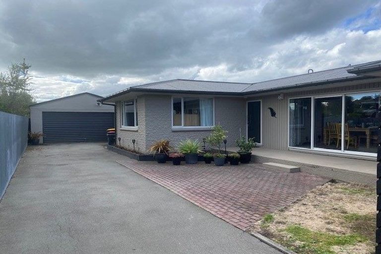 Photo of property in 73 Wingate Street, Redwood, Christchurch, 8051