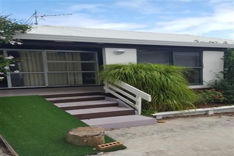 Photo of property in 1/15 Kohiwi Road, Manurewa, Auckland, 2102