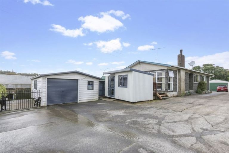 Photo of property in 256 Triangle Road, Massey, Auckland, 0614