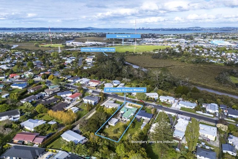 Photo of property in 37 Chorley Avenue, Massey, Auckland, 0614