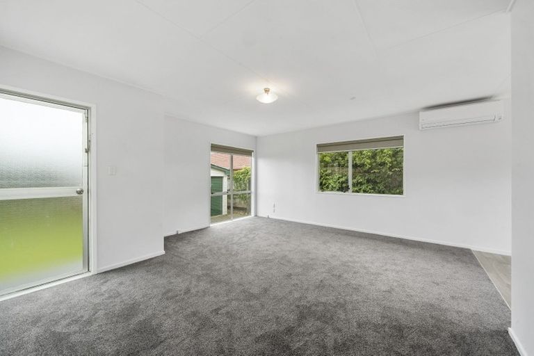 Photo of property in 9a Kebbell Avenue, Levin, 5510
