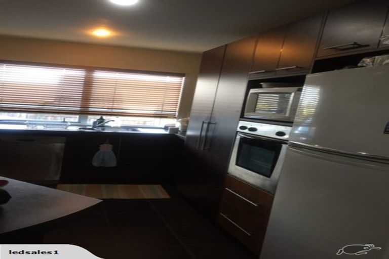 Photo of property in 14 Ballymore Drive, Pinehill, Auckland, 0632