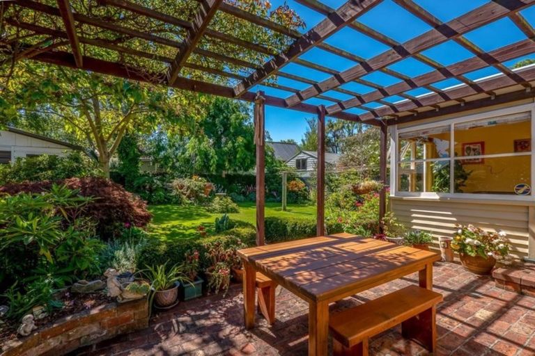 Photo of property in 95 Fisher Avenue, Beckenham, Christchurch, 8023