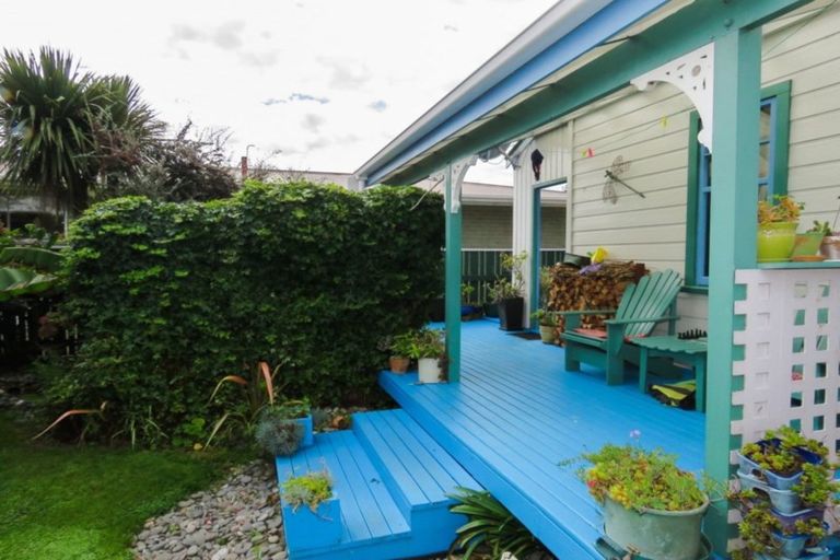 Photo of property in 8 Watson Street, Westport, 7825