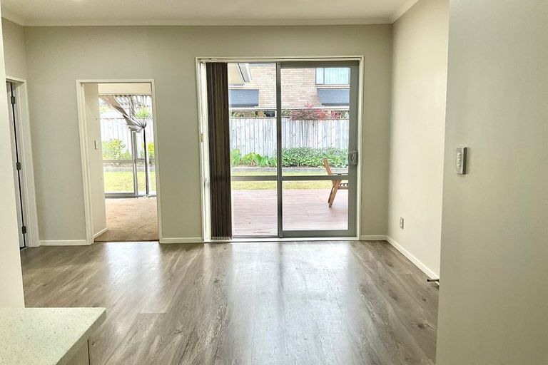 Photo of property in 20 Ballindrait Drive, Flat Bush, Auckland, 2019