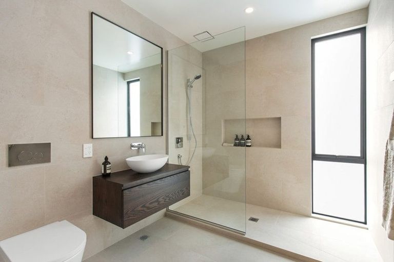 Photo of property in 27 Carlton Mill Road, Merivale, Christchurch, 8014