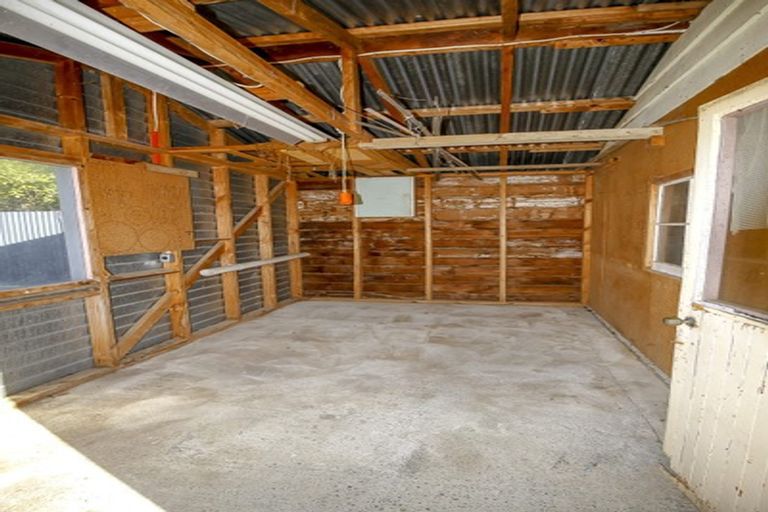 Photo of property in 15 Carey Street, Longburn, Palmerston North, 4412