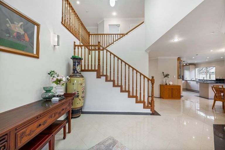 Photo of property in 18 Tollana Road, Te Atatu Peninsula, Auckland, 0610