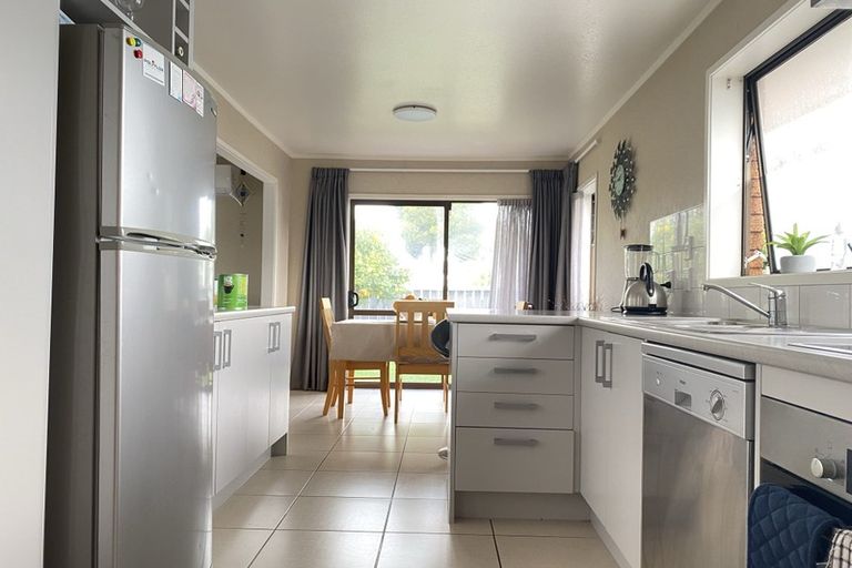 Photo of property in 1 Metcalfe Road, Henderson, Auckland, 0610