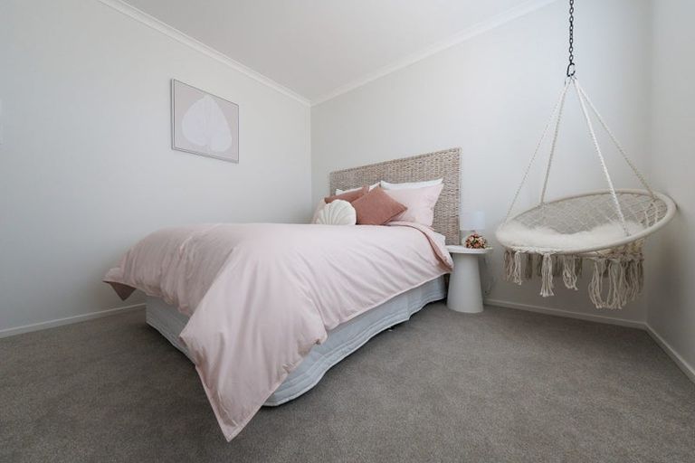 Photo of property in 14 Beveridge Road, One Tree Point, 0118