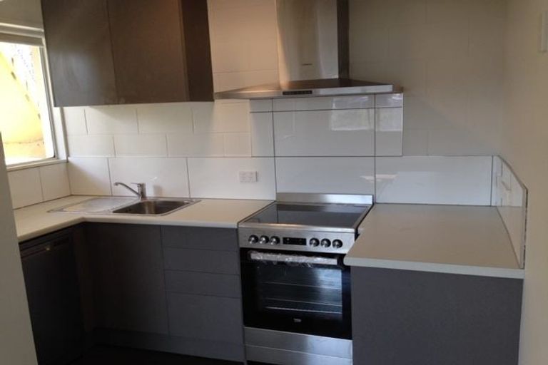 Photo of property in 35 Scarborough Terrace, Mount Victoria, Wellington, 6011