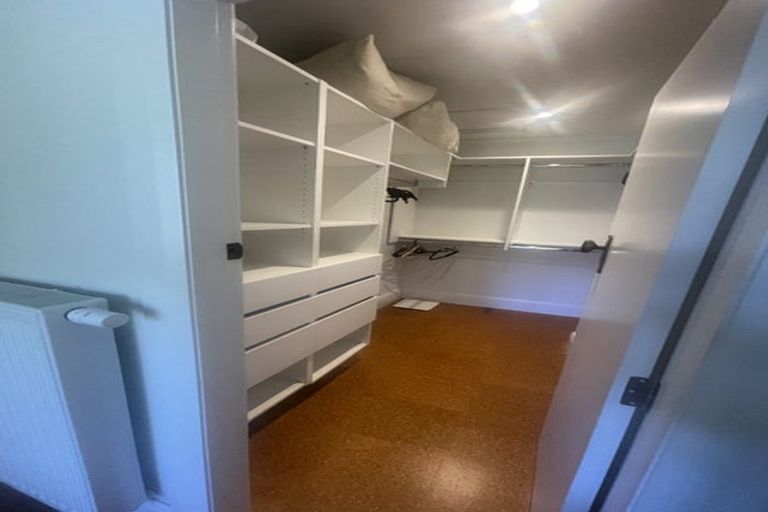 Photo of property in 11 Ngatoto Street, Khandallah, Wellington, 6035