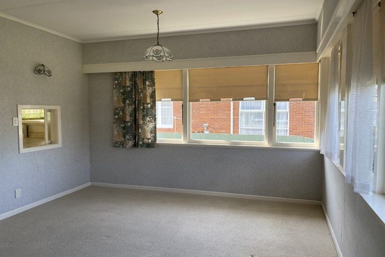 Photo of property in 16 Nicholson Avenue, Papatoetoe, Auckland, 2025