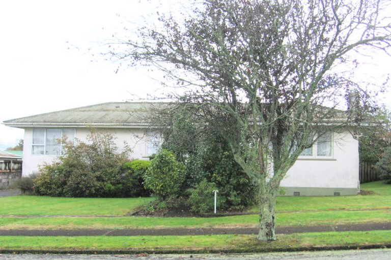 Photo of property in 12 Dee Street, Tokoroa, 3420